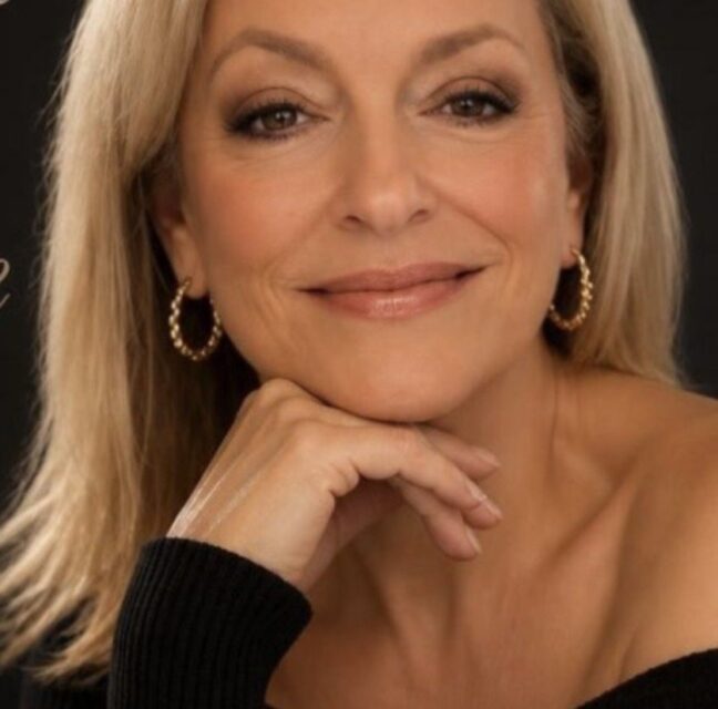 Bonnie S. Kaye, Simply Good founding editor